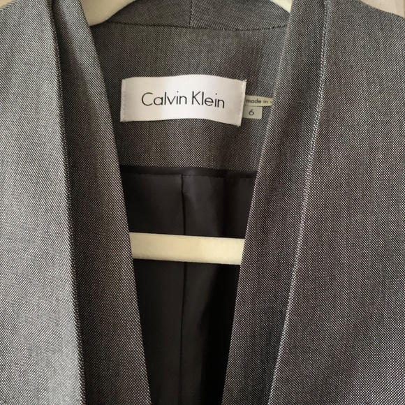 Calvin Klein Charcoal One-Button Lux Blazer Women’s Size 6 - Picture 3 of 10